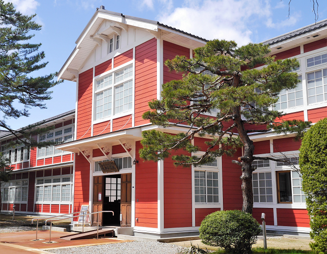 旧長井小学校