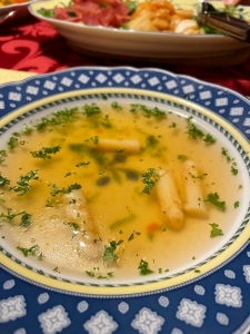 昨日のアスパラガスの茹で汁を使ったスープ