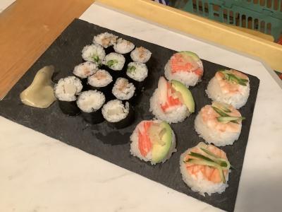 〇〇のために作ったミニ寿司と細巻き
