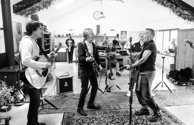 2022.6.25 Glastonbury Festival - Rehearsing Glory Days with Bruce Springsteen, just a few hours before stage time